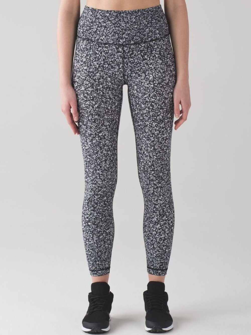 Lululemon Black Daisy Wunder Under High Rise 7/8 Tight Leggings